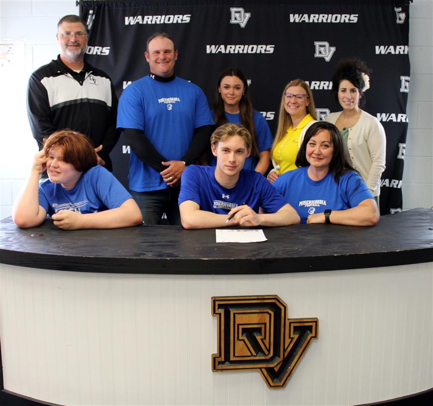 Senior Football Player Bradley Coe Signed with Misericordia University – Division III.